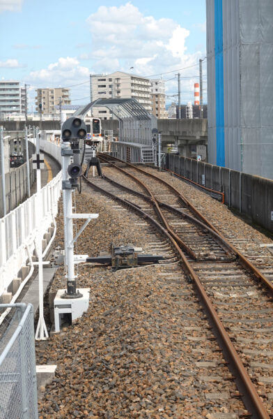 勝川駅・車庫分岐点