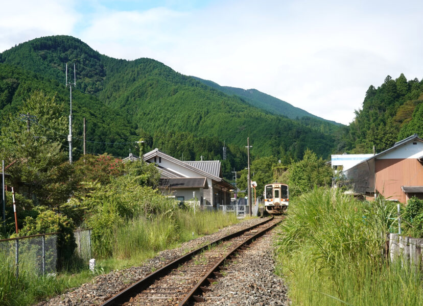 神社踏切（伊勢奥津駅方）