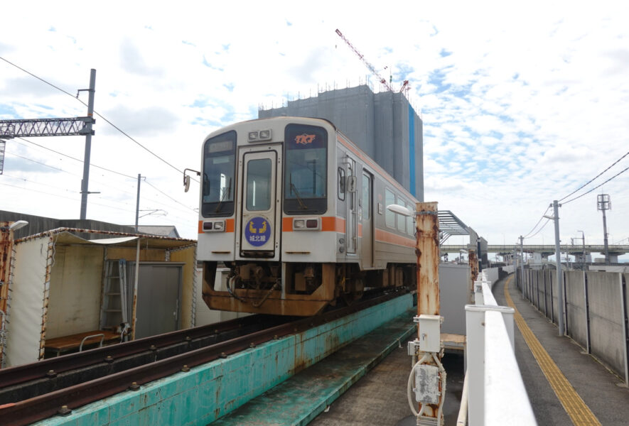 城北線キハ１１形（勝川駅）