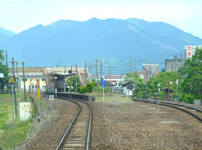 関西本線（新堂駅）