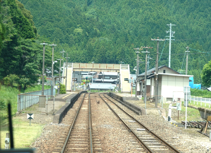 関西本線（加太駅）