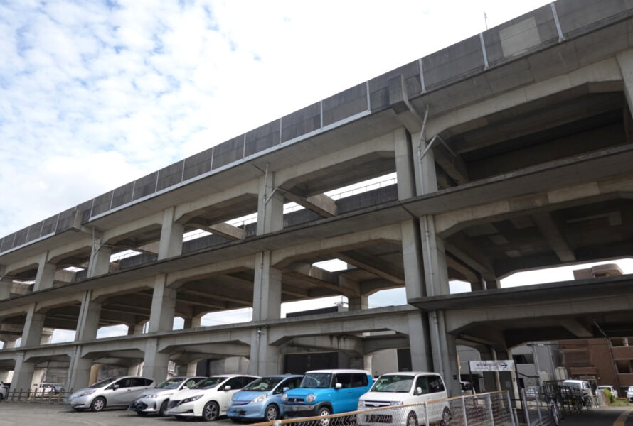 小田井駅・勝川方（北口）