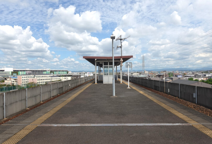 小田井駅ホーム