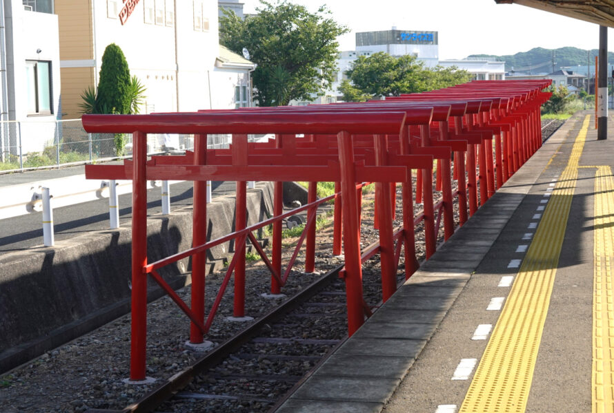 長門市駅０番ホーム