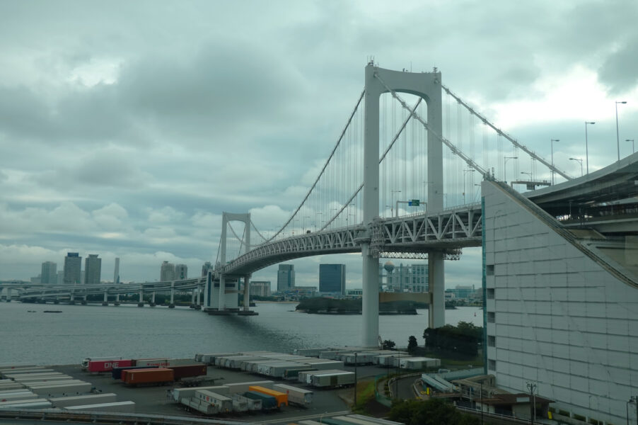 ゆりかもめ（芝浦ふ頭⇒お台場海浜公園）