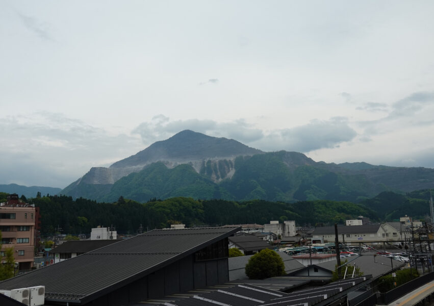 武甲山（西武秩父駅から）