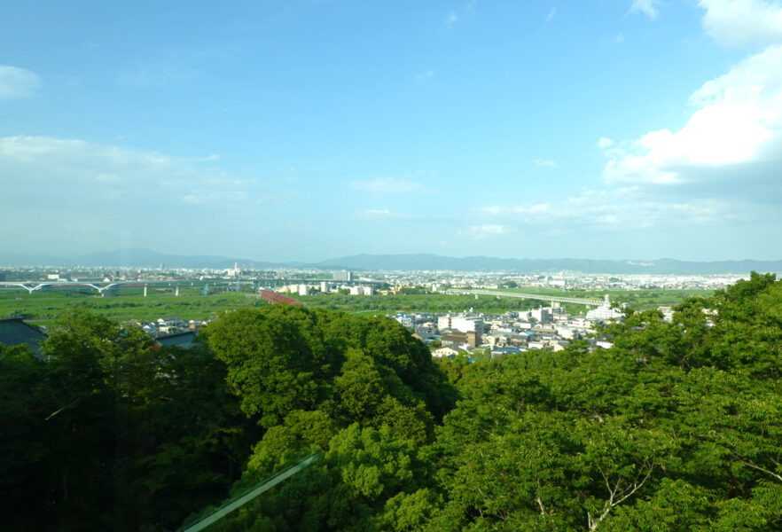 京阪ケーブルの車窓