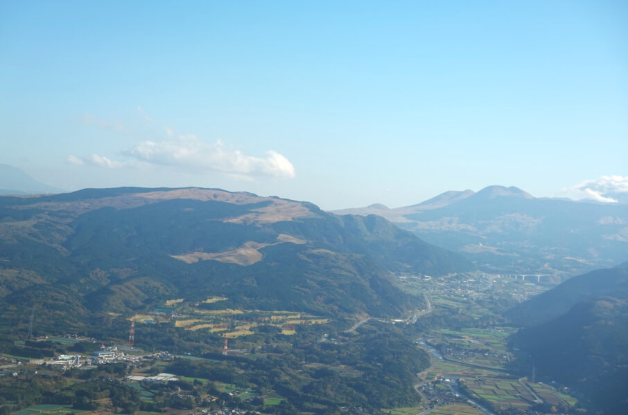 熊本空港離陸　阿蘇