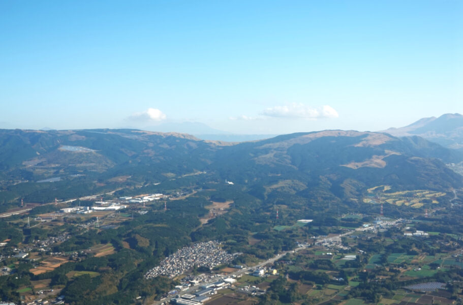 熊本空港離陸　阿蘇