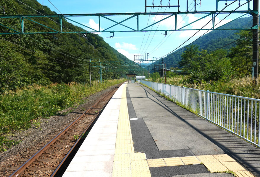 土合駅上りホーム（新潟方より）