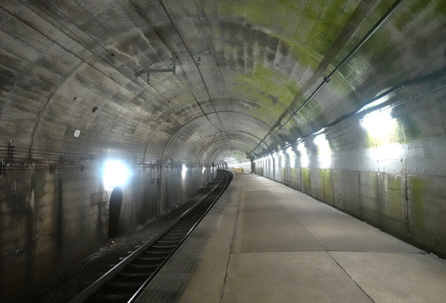 湯檜曽駅・上りホーム端から新潟方面