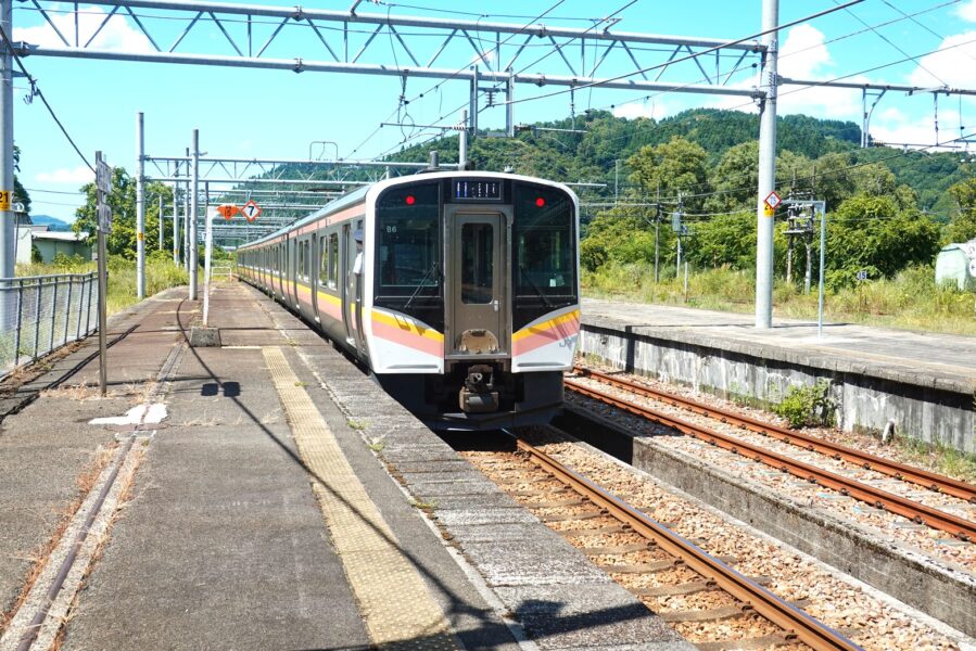 上越線下り（小出駅）