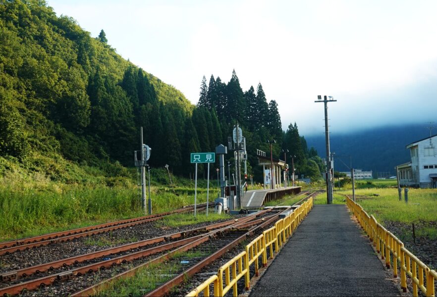 只見駅ホーム