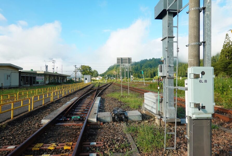 只見駅ホーム（小出方）